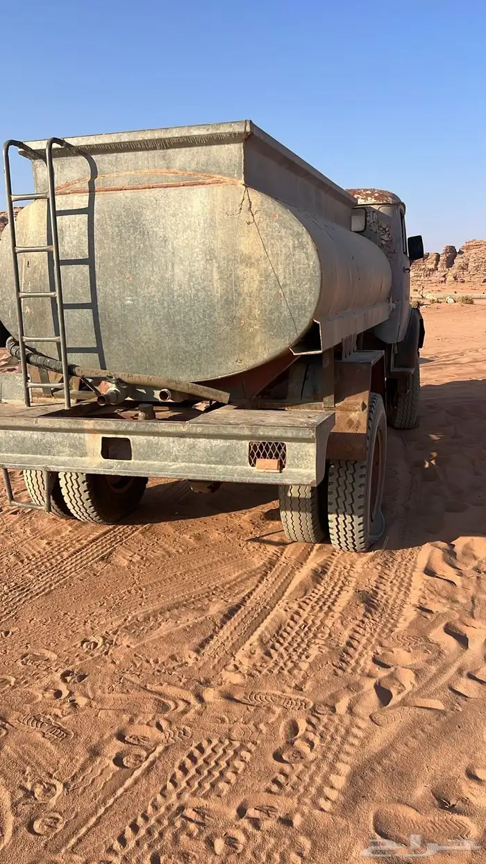 سيارة وايت 4