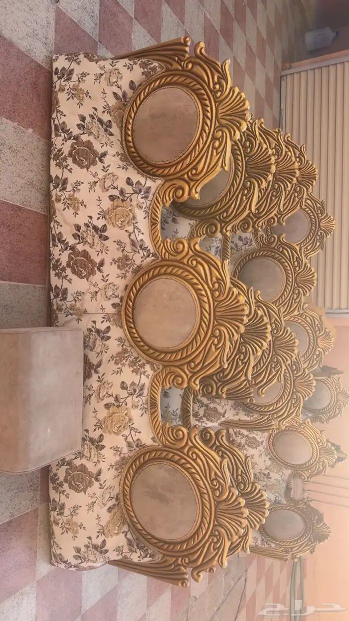 مساند 8قطع مع مراكي حول3تشيل غرفه كامله قابل للتفاوض 0