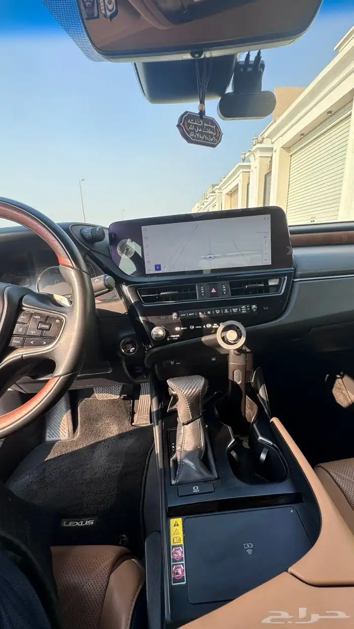 لكزس 2023 es350 9