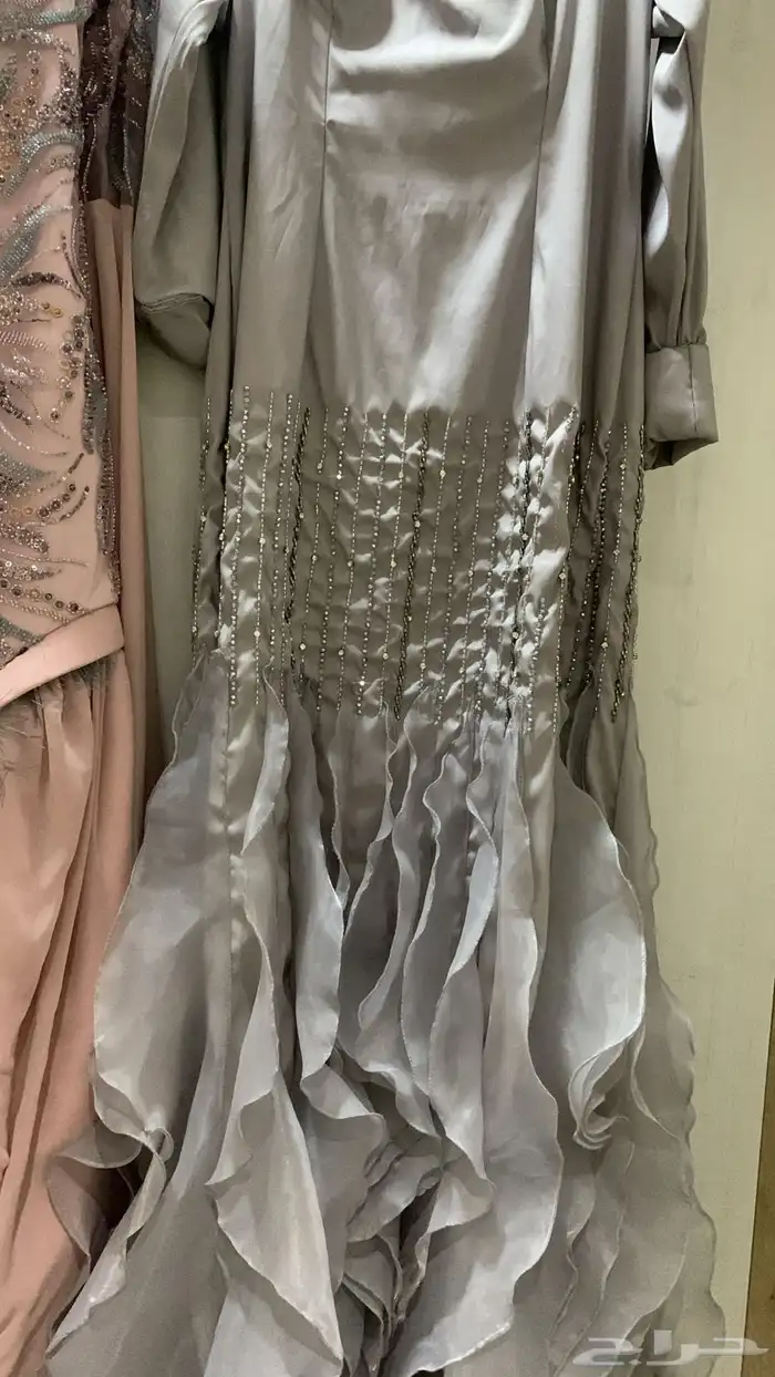 فساتين مستعملة 1
