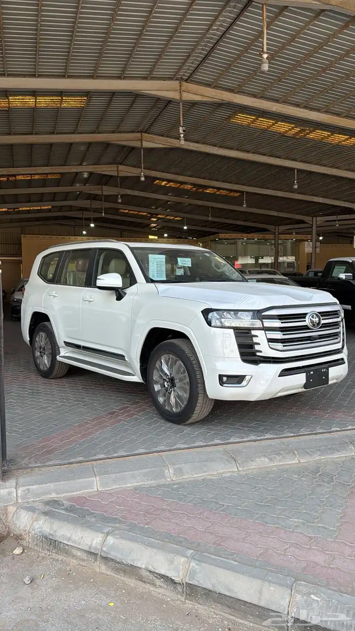 تويوتا لاندكروزر GXR 4 9