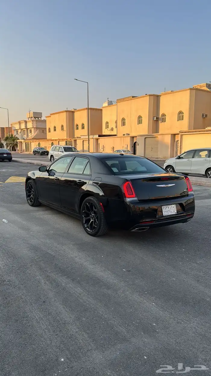 كرايزلر C300 3