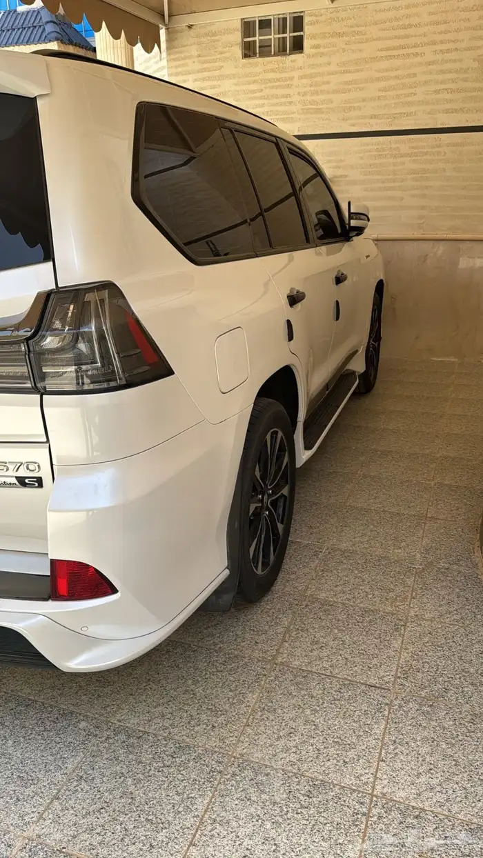 جيب لكزس بلاك اديشن بريمي 2020 3