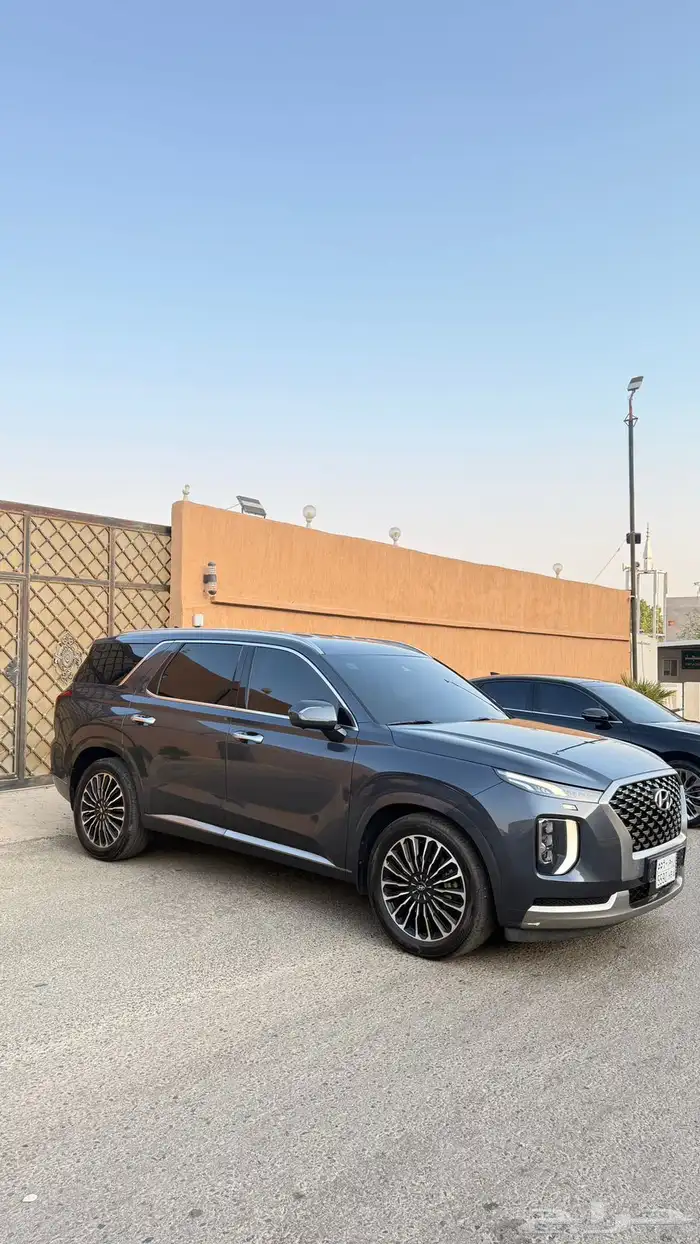هيونداي باليسيد 2022 ( بنزين) v6 فل كامل 2
