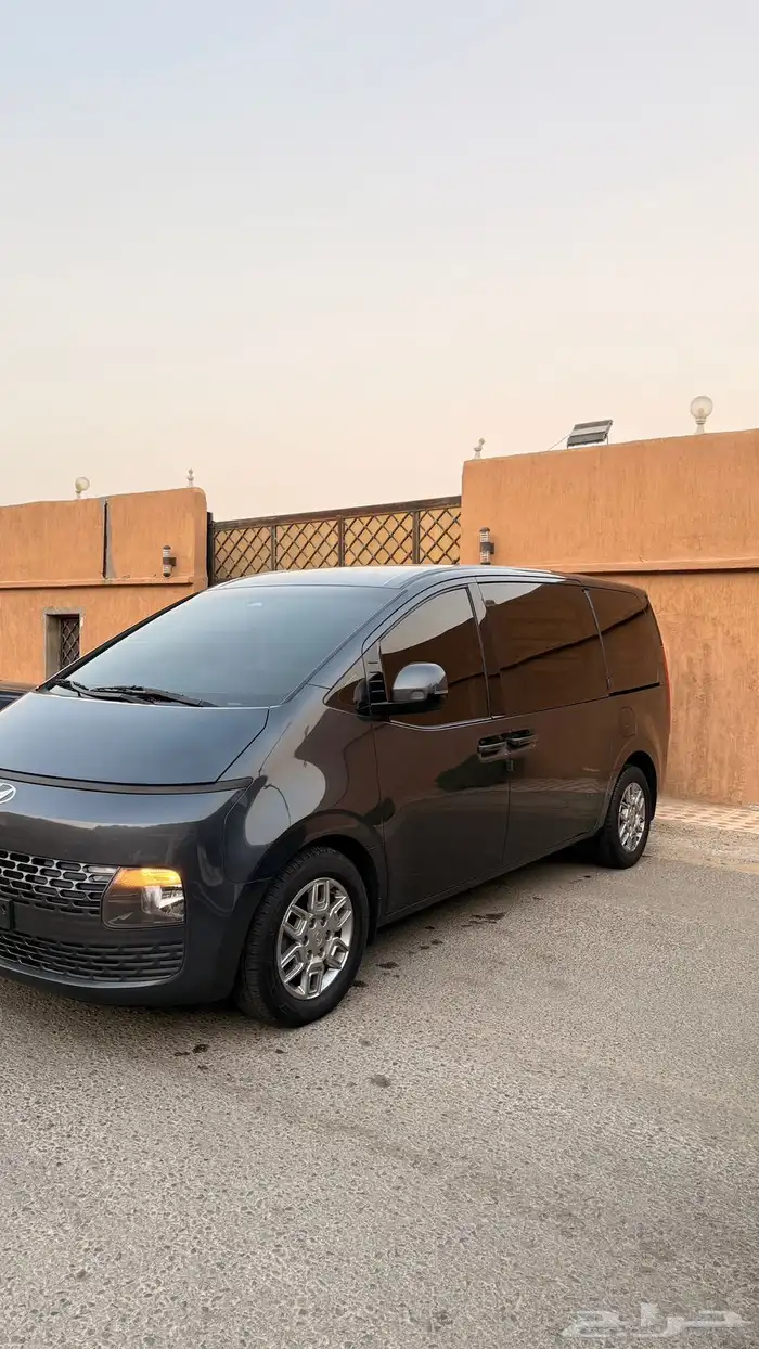 هيونداي ستاريا 2022 ( ديزل ) فإن بضاعة 2