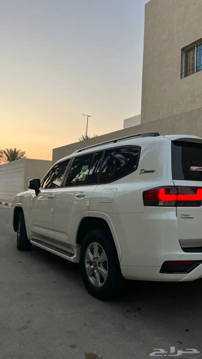جيب لاند كروز رقم 2 GX.R 6