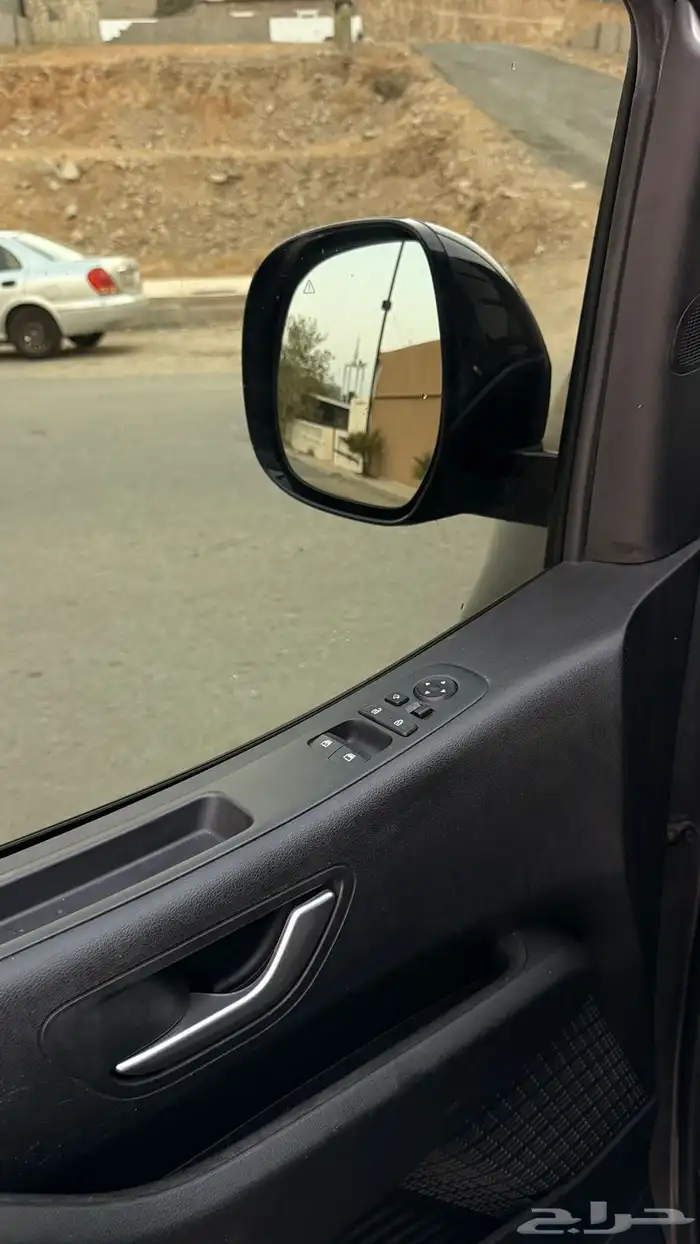 هيونداي ستاريا 2022 ( ديزل ) فإن بضاعة 6