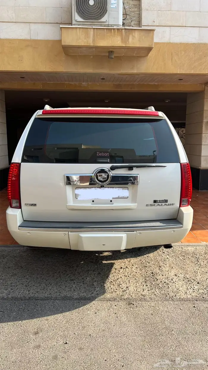 للبيع اسكاليد 2010 نظيف جدا 4