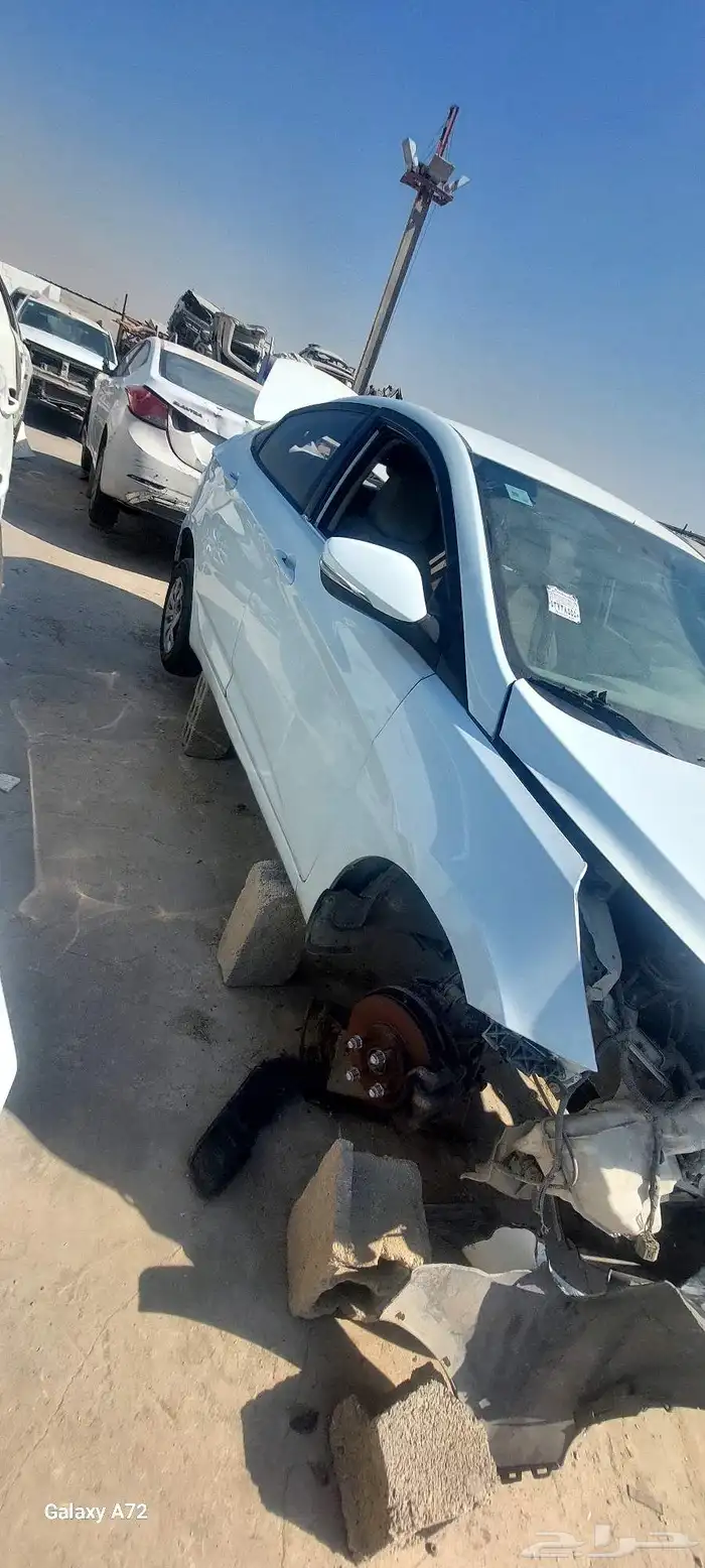 اكسنت 2016 مصدومه تشليح قطع غيار فقط 2