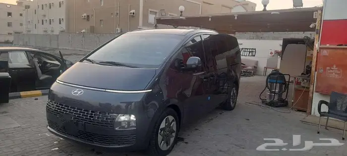 هيونداي ستاريا 2023 14