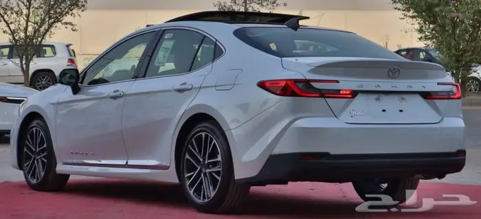 تويوتا كامري جميع المواصفات اقل سعر تمويل فرع جده 13