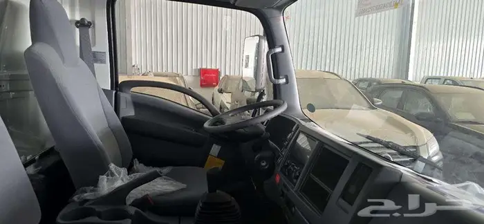 ايسزوز دينا 5 طن لدى احدث السيارات 2