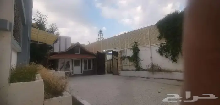 فيلا مستقلة موقع مميز أمام ميدان بالسداد بالطائف ب2 مليون. 4