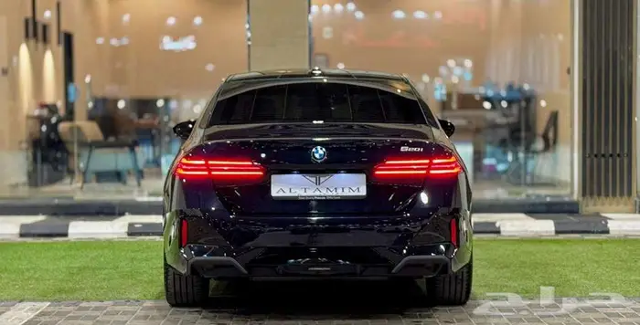 M KIT - BMW 520i 2024(كاش - تمويل جميع البنوك) 4