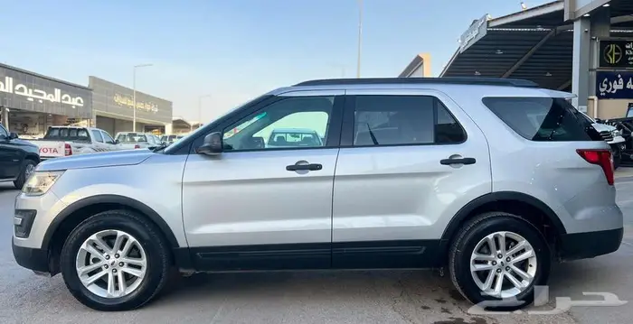 فورد اكسبلورر موديل 2017 - معرض خلف للسيارات 3