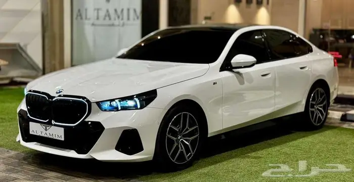 BMW 520 I M KIT 2024 (كاش - تمويل) 2