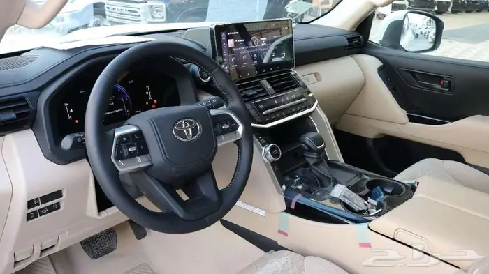 لاندكروزر GXR L2 موديل 2025 ديزل كاش واقساط باقل الاسعار 8