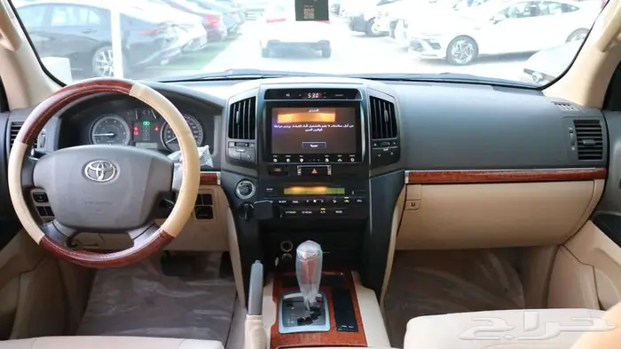 تويوتا جي اكس ار موديل 2015 قير اوتماتيك بنزين 8