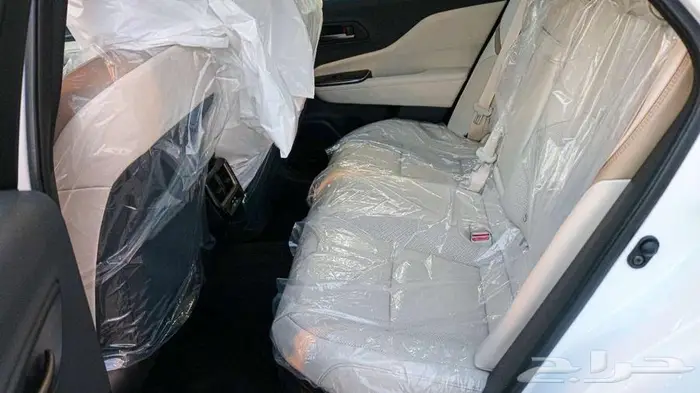 تويوتا كراون برستيج موديل 2026 كاش واقساط 13