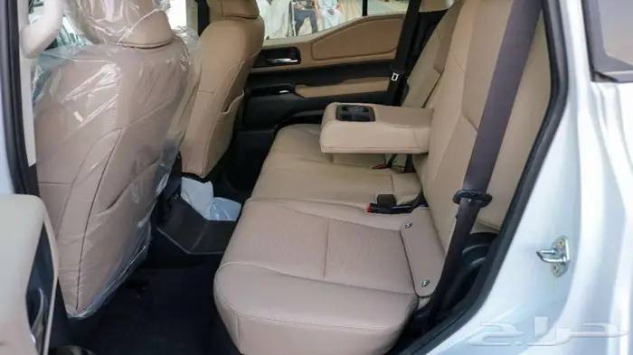 تويوتا برادو TXL1 2025 TXL3 مبيعات البنوك 12