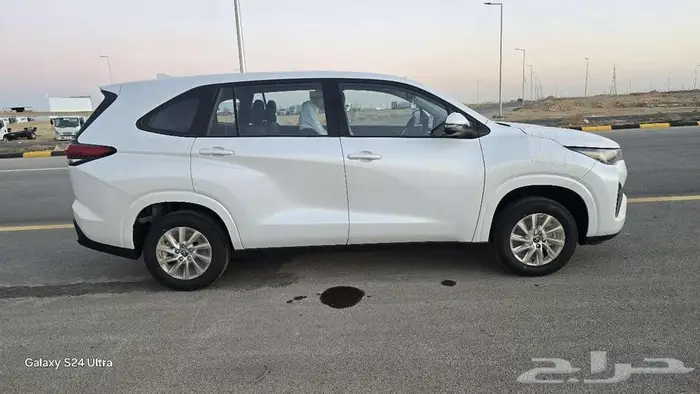 انوفا ستاندر بنزين 2025 - 2026 5