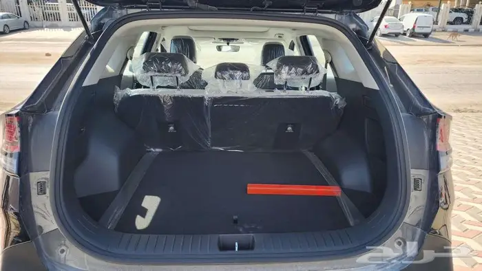 كيا سبورتاج لارج نص فل2025عروض القيادة للسيارات 4