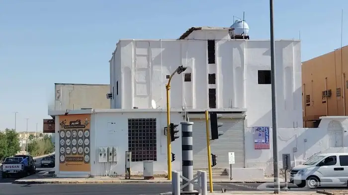 بيت للبيع حي الصالحية بشارع تجاري على السوم 0