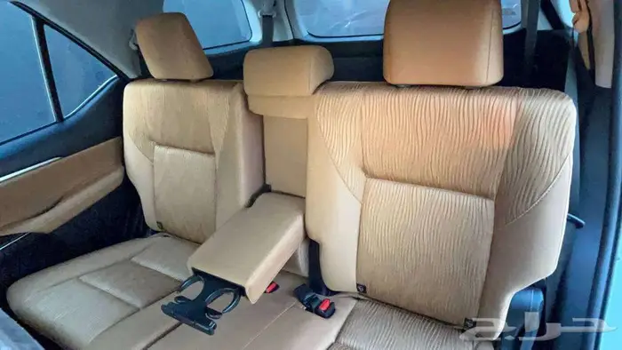 تويوتا فورتشنر VX1 بنزين 2025 لدى شركة عبدالمجيد الخضر 19