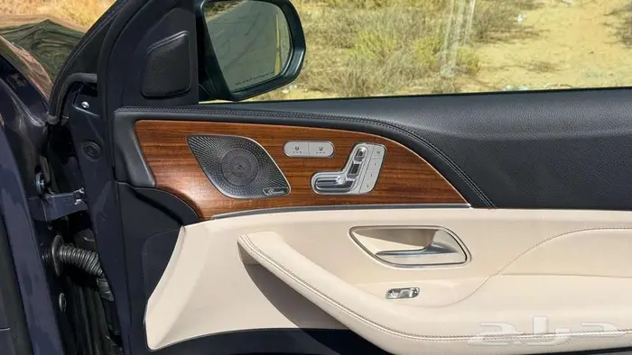 GLE 450-AMG Line خليجي اصفار 2025 14