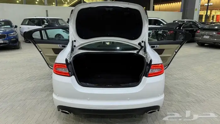 جاكور XF 2015 17