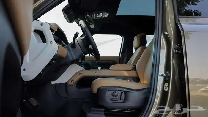2025 Land Rover Defender 110 X-Dynamic SE P400e مع ضمان 7