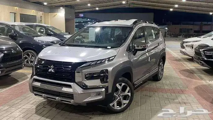 عرض خااص متسوبيشي اكسباندر كروس 2025 فل كامل 0