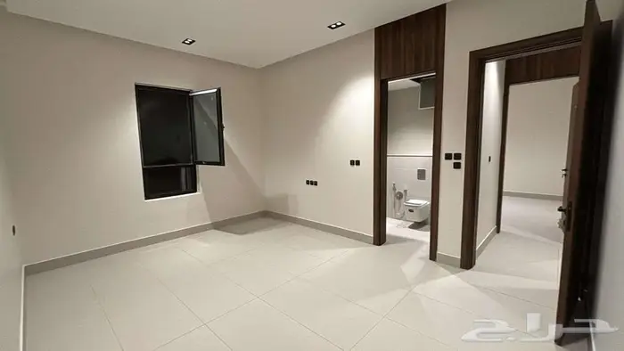 للبيع دور ارضي بالرياض حي الخليج 667 7