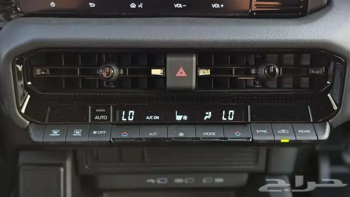 تويوتا برادو 2.4 تي اكس 1 2025 بنزين ستاندر سياحي 6