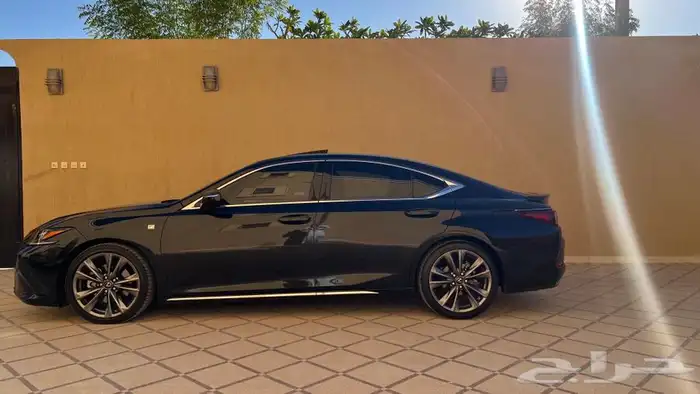 لكزس es F sport اعلى فئة 2