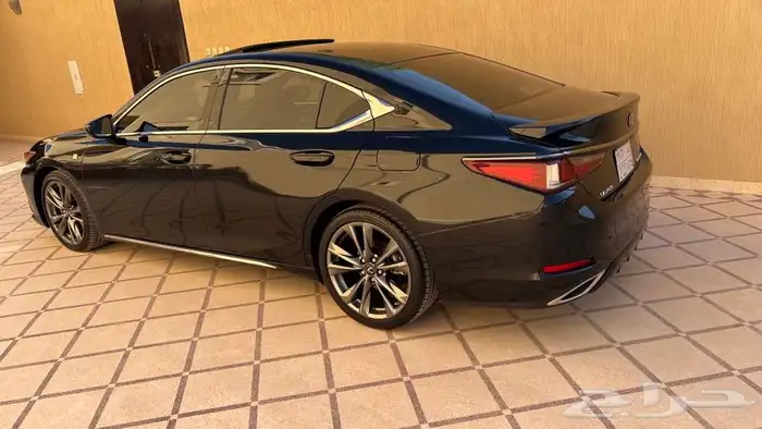 لكزس es F sport اعلى فئة 4