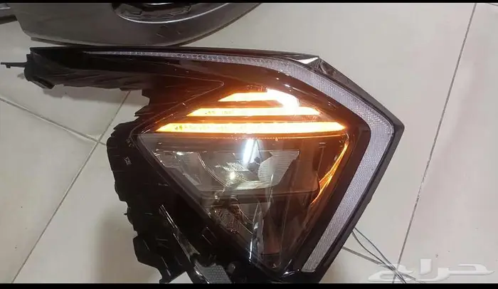 شمعه يمين كيا سبورتاج 2023 فل أصلي مستعمل 2