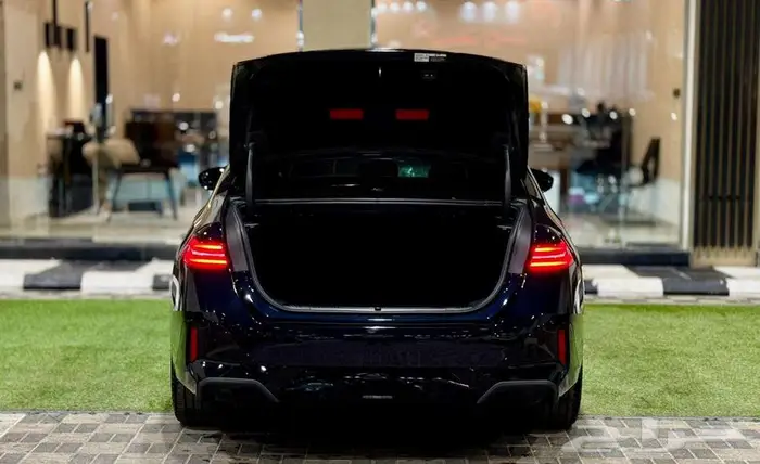 M KIT - BMW 520i 2024(كاش - تمويل جميع البنوك) 6