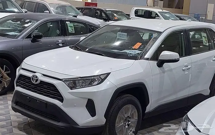 تويوتا راف فور LE دفع رباعي بنزين 2025 4