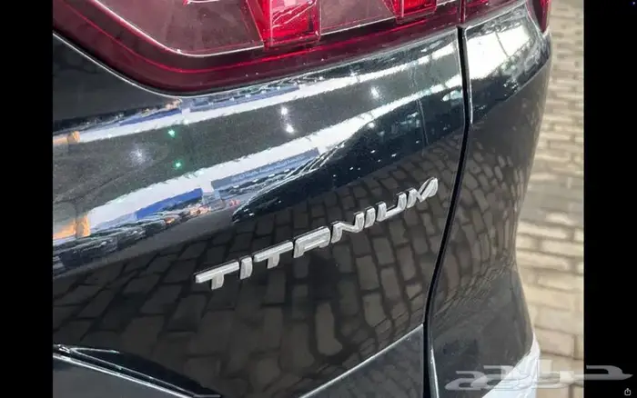 فورد تيريتوري تيتانيوم 2025 فل كامل لون اسود 2