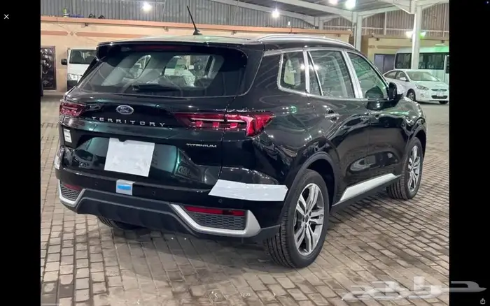فورد تيريتوري تيتانيوم 2025 فل كامل لون اسود 3
