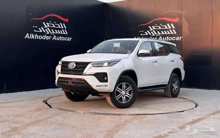 تويوتا فورتشنر VX1 بنزين 2025 لدى شركة عبدالمجيد الخضر 0