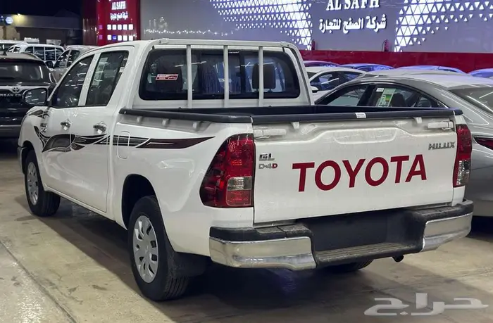 تويوتا هايلكس غمارتين GL ديزل 2025 كاش وبنوك 3