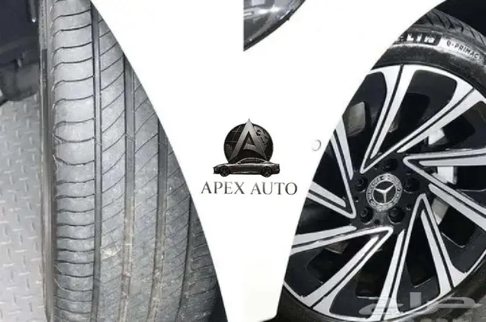 مرسيدس E300 كلاسيك 2024 3