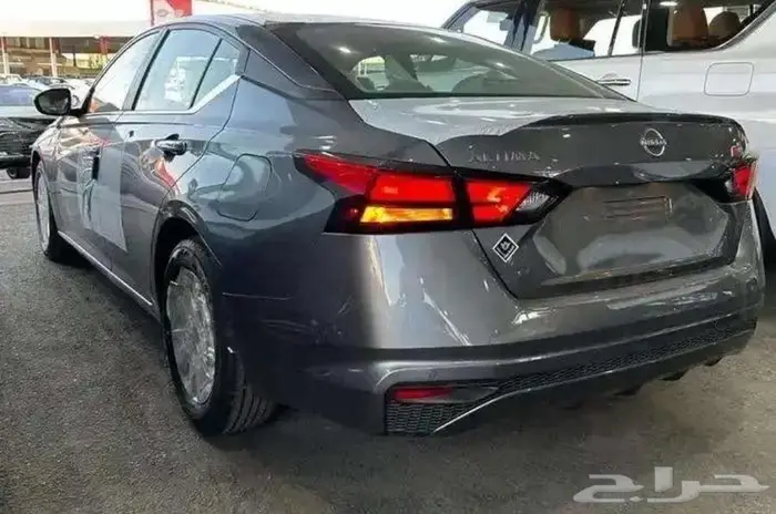 نيسان التيما 2025 و 2026 ستاندر ونص فل 3