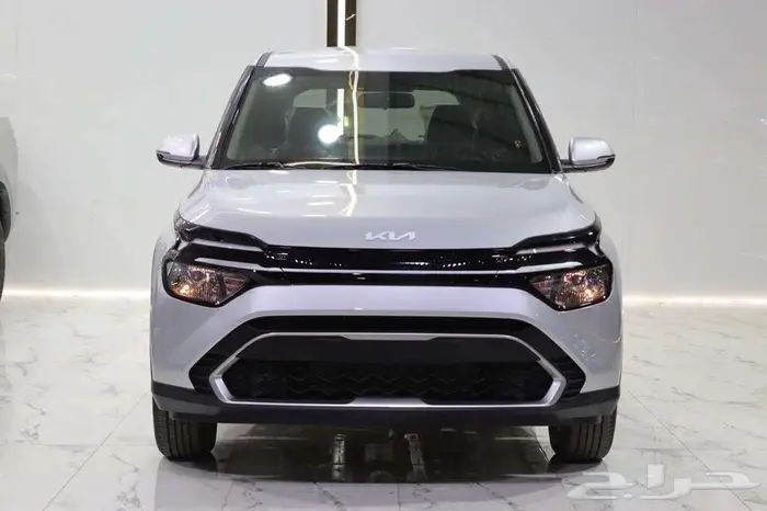 كيا كارينز استاندر 2025 رمادي فضي 0