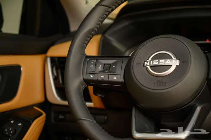 نيسان اكس تريل SV بلس فتحت سقف جلد موديل 2025 12