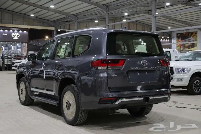 تويوتا جي اكس ار ال 4 رصاصي 10