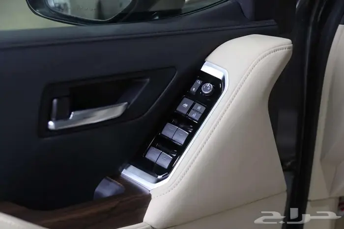 تويوتا جي اكس ار ال 4 رصاصي 21