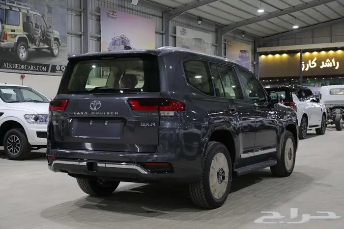 تويوتا جي اكس ار ال 4 رصاصي 9